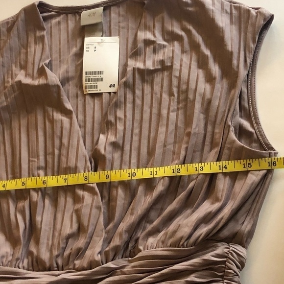 H&M Wrapover Long Pleated Cap Sleeves Maxi Dress Size S - Picture 11 of 16